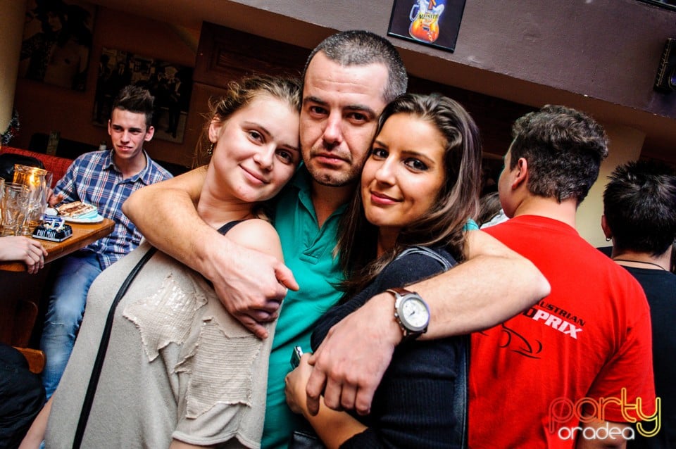 Sâmbătă seara în Window Pub, 