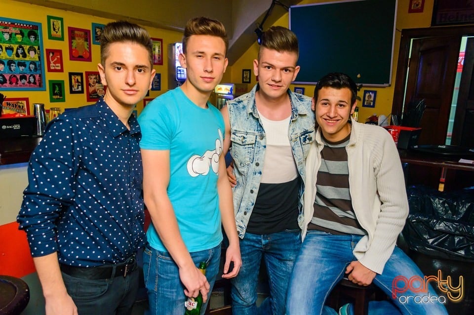 Sâmbătă seara în Yellow, 