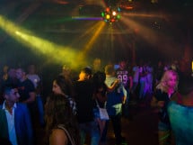 Sâmbătă seara la Disco FAHÁZ