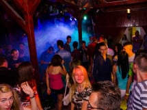 Sâmbătă seara la Disco FAHÁZ