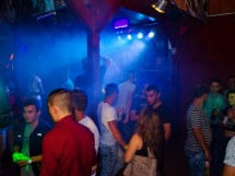 Sâmbătă seara la Disco FAHÁZ
