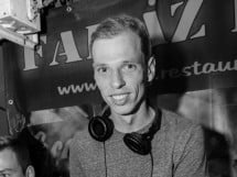 Sâmbătă seara la Disco FAHÁZ