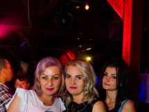 Sâmbătă seara la Disco FAHÁZ