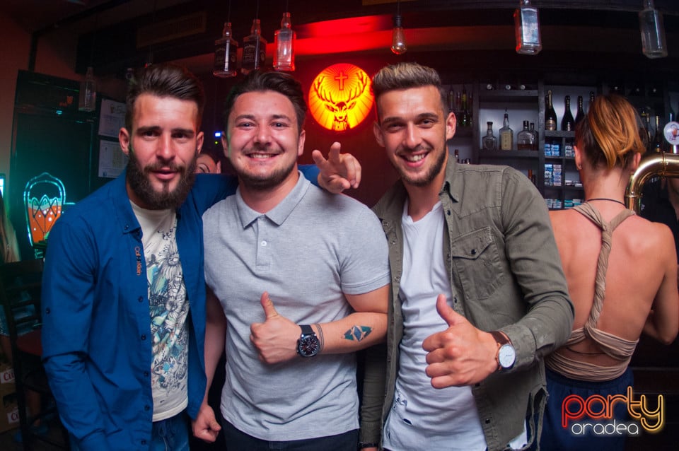 Sâmbătă seara la Edison Pub, 