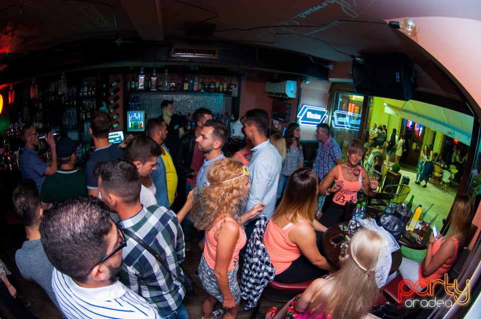 Sâmbătă seara la Edison Pub, 
