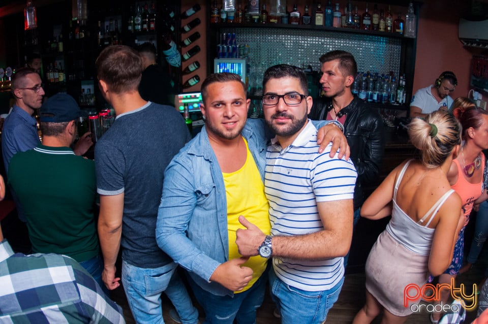 Sâmbătă seara la Edison Pub, 