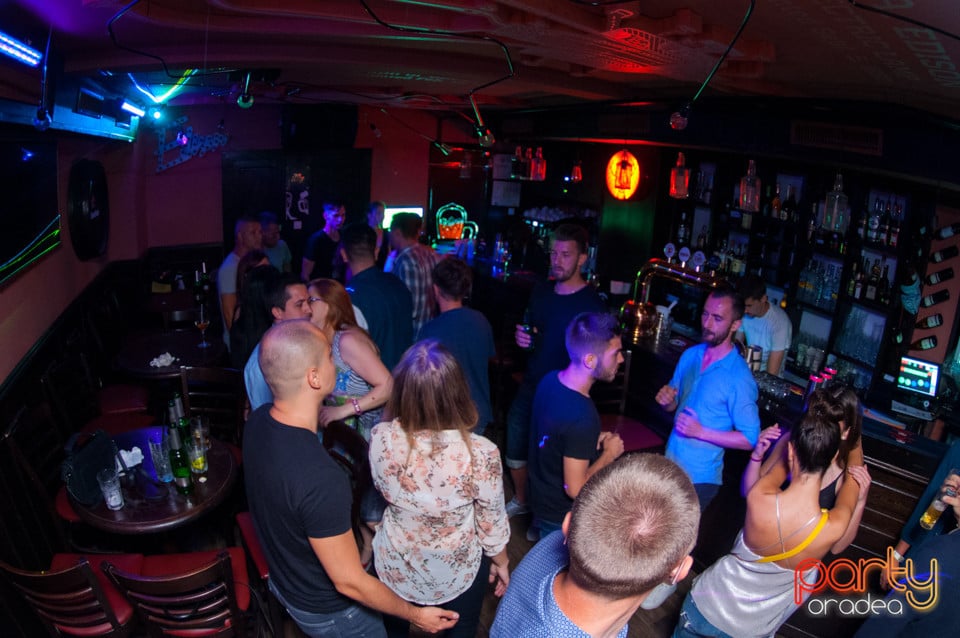 Sâmbătă seara la Edison Pub, 