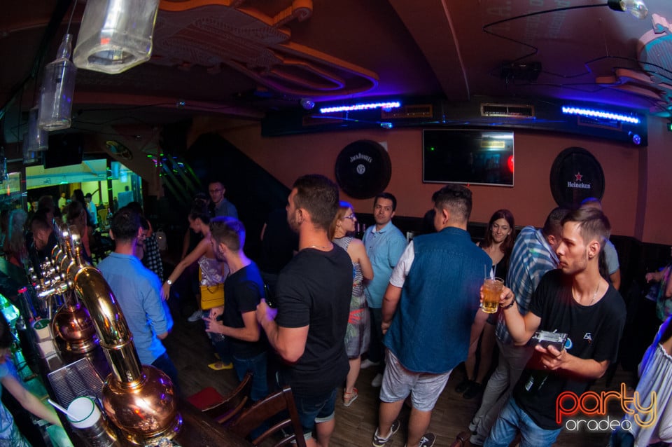 Sâmbătă seara la Edison Pub, 