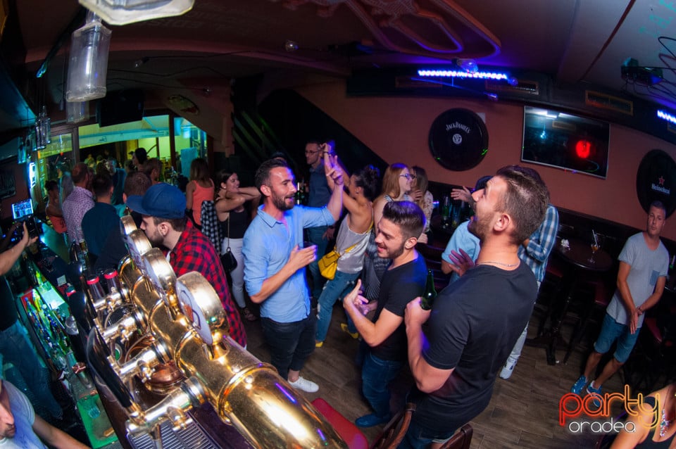 Sâmbătă seara la Edison Pub, 