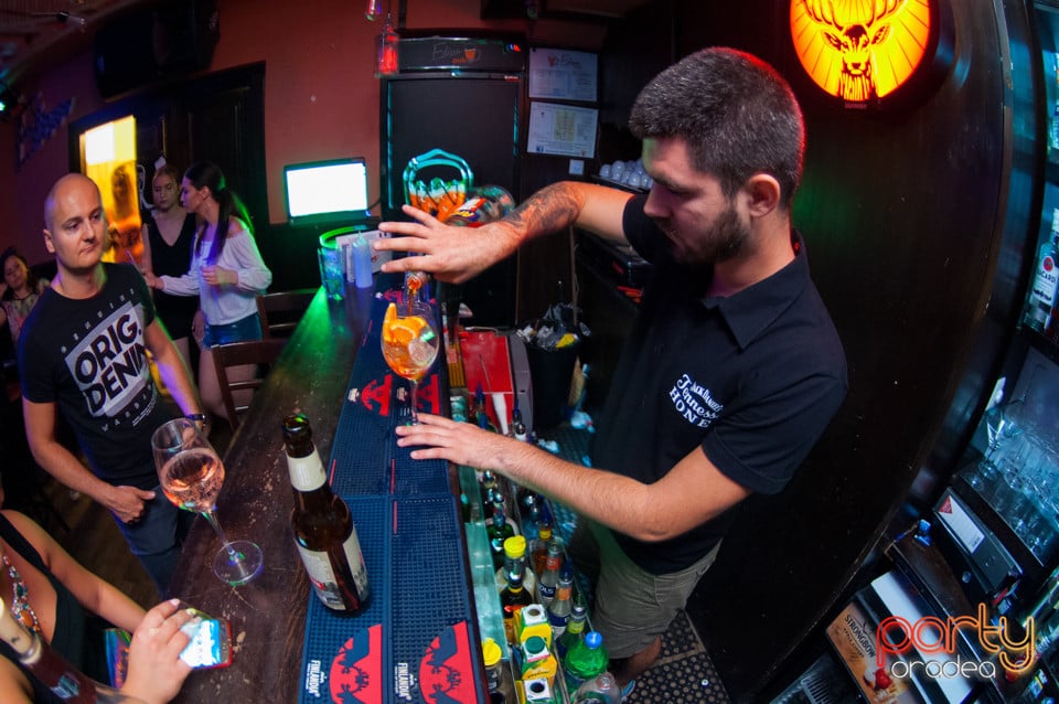 Sâmbătă seara la Edison Pub, 