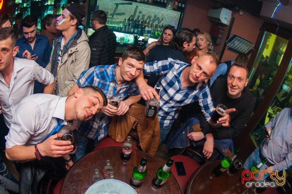 Sâmbătă seara la Edison Pub, 