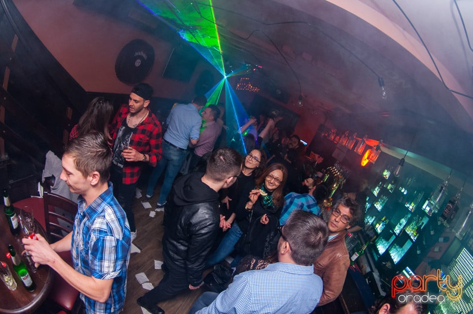 Sâmbătă seara la Edison Pub, 