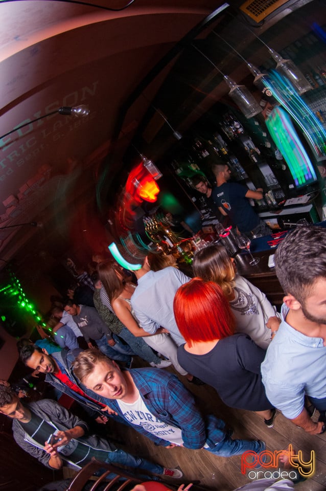 Sâmbătă seara la Edison Pub, 