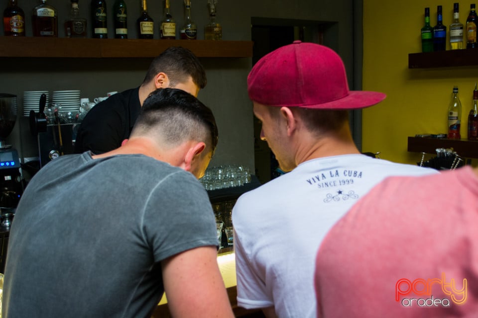 Sâmbătă seara la Juice, Juice