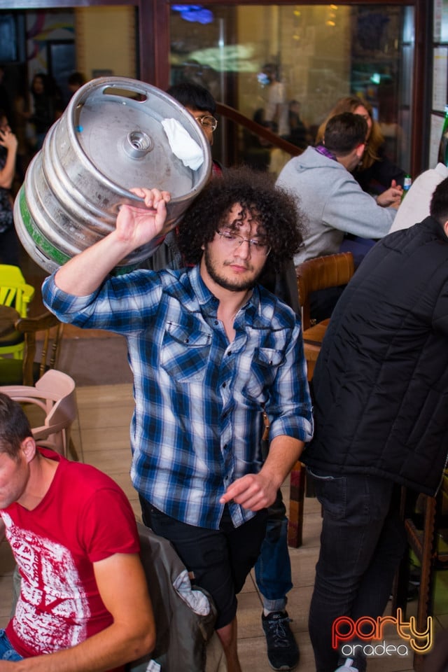 Sâmbătă seara la Steam Bar, 
