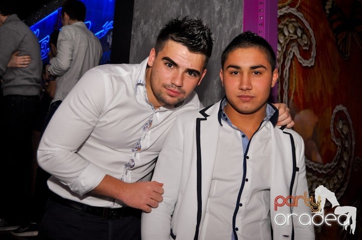 Sâmbătă seara se petrece în Heat, 