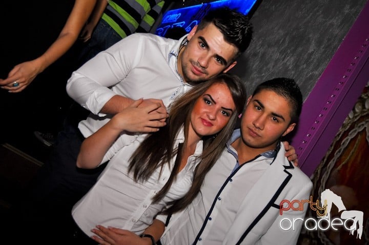 Sâmbătă seara se petrece în Heat, 