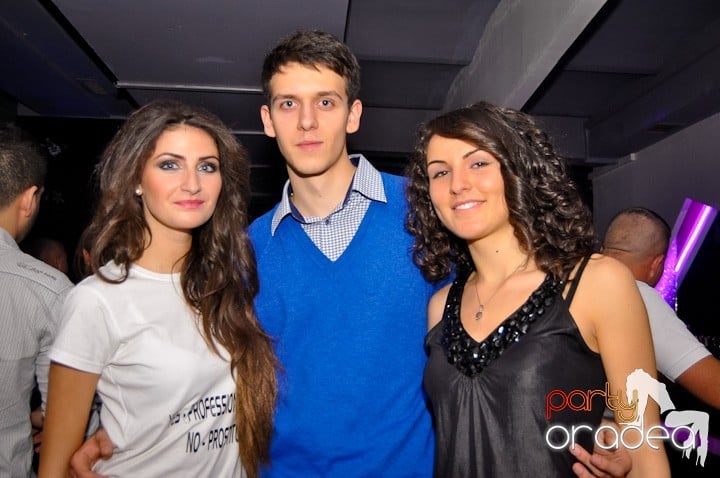 Sâmbătă seara se petrece în Heat, 