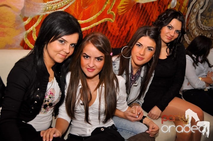 Sâmbătă seara se petrece în Heat, 