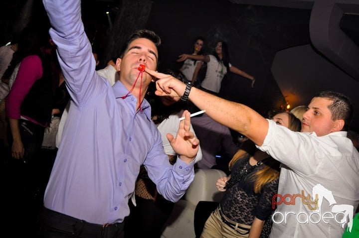 Sâmbătă seara se petrece în Heat, 