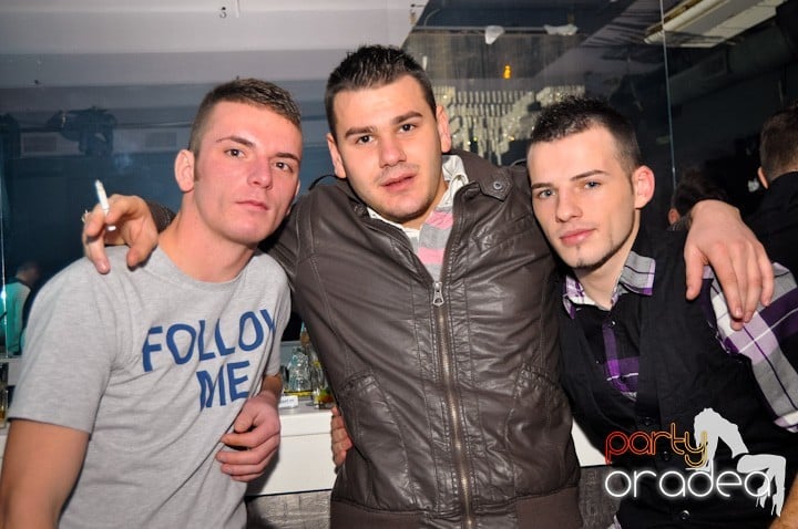 Sâmbătă seara se petrece în Heat, 