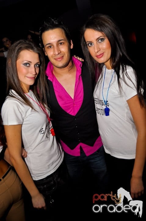 Sâmbătă seara se petrece în Heat, 