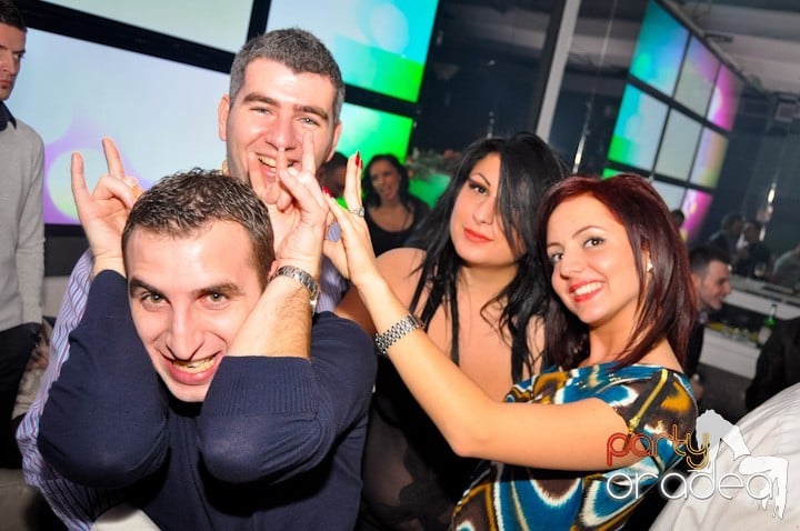 Sâmbătă seara se petrece în Heat, 