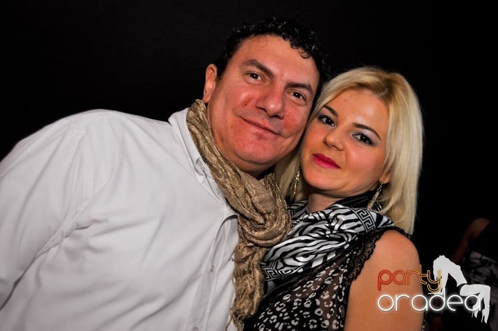 Sâmbătă seara se petrece în Heat, 