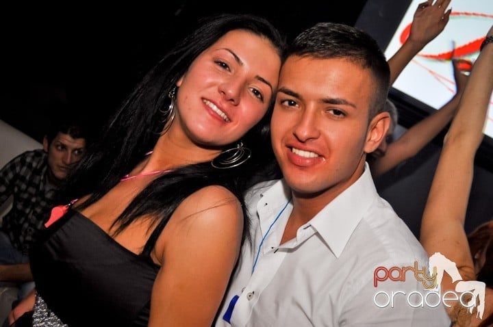 Sâmbătă seara se petrece în Heat, 