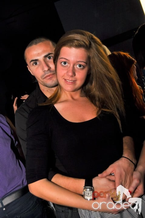 Sâmbătă seara se petrece în Heat, 