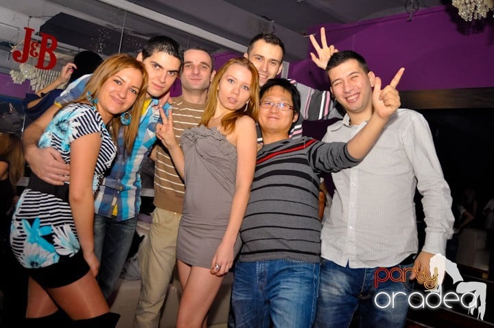 Sâmbătă seara se petrece în Heat, 