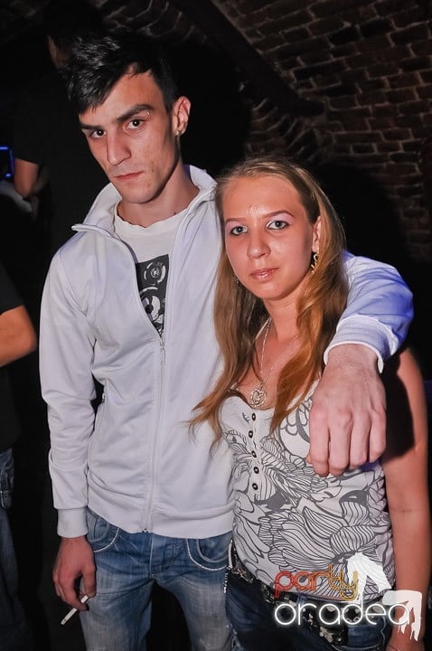 Săptămâna începe în Club Escape, 