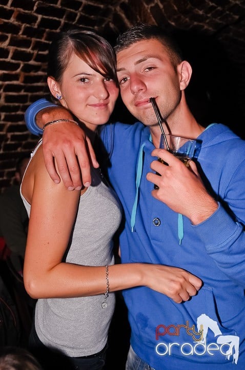 Săptămâna începe în Club Escape, 