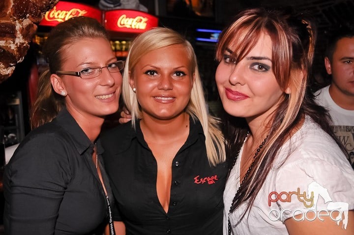 Săptămâna începe în Club Escape, 