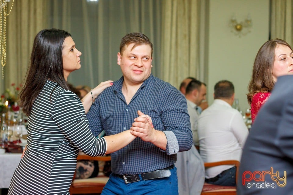 Sărbătoarea Iubirii, Hotel Maxim