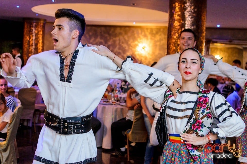 Sărbătorire de 1 Mai, Hotel Internaţional