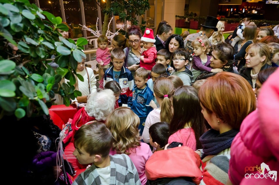 Sărbătorire de 11 ani: Moş Nicolae, Lotus Center