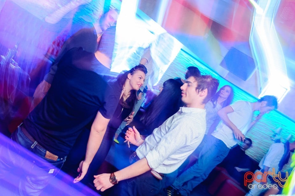 Saturday Dance Party, Downtown Paparazzi