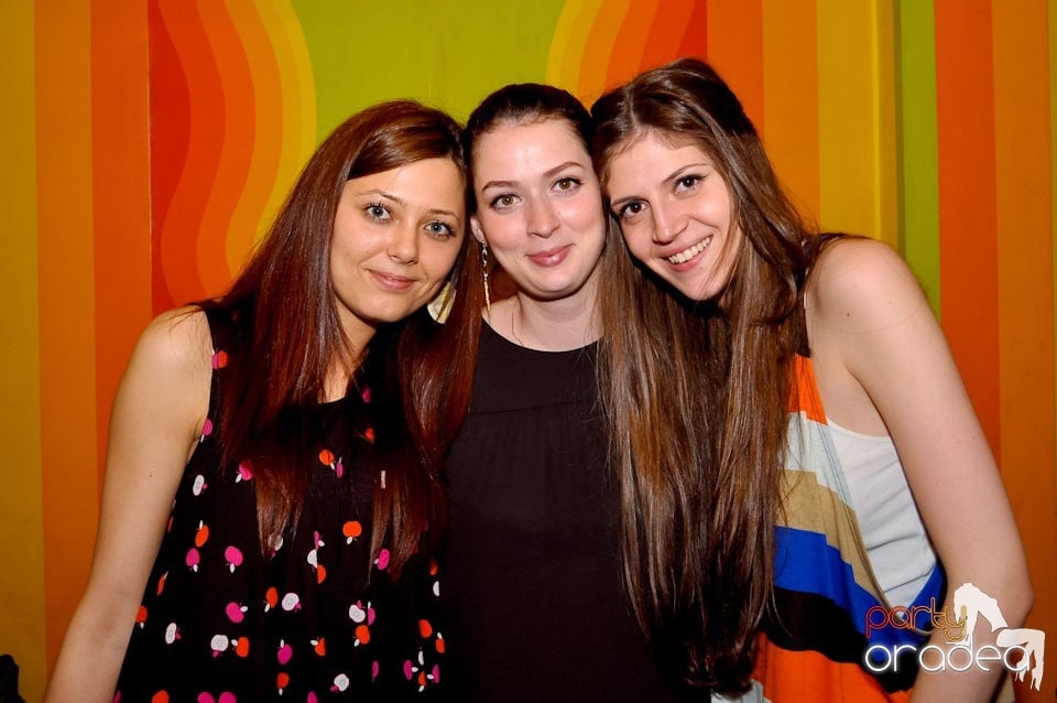 Saturday, dance, party!, Juice