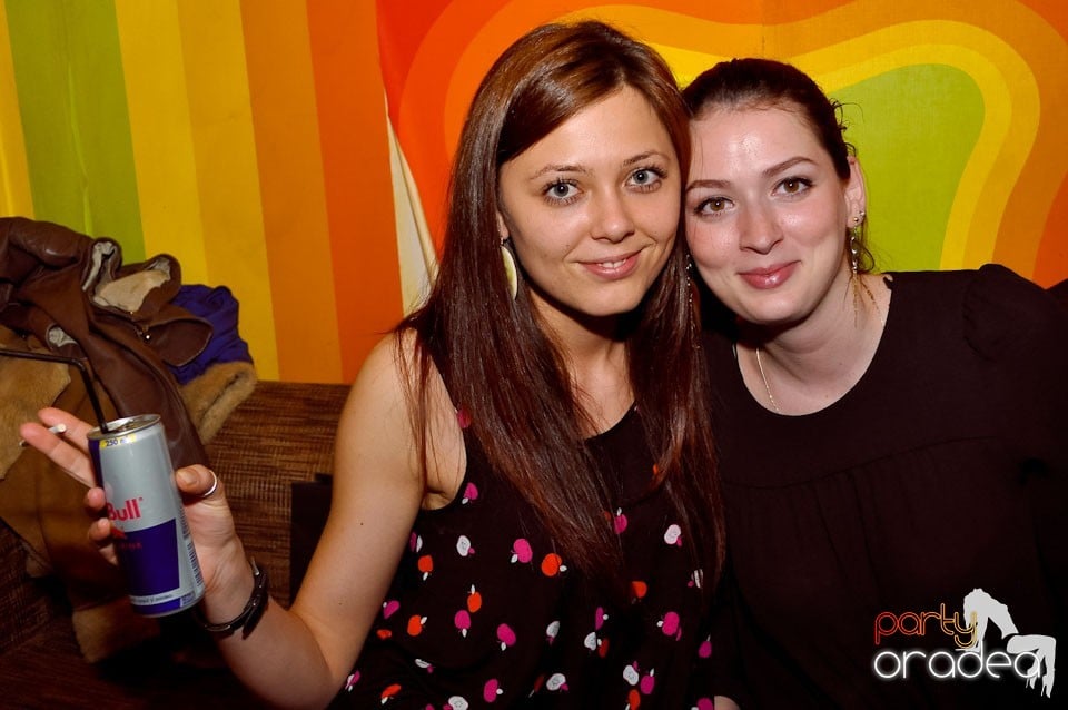 Saturday, dance, party!, Juice