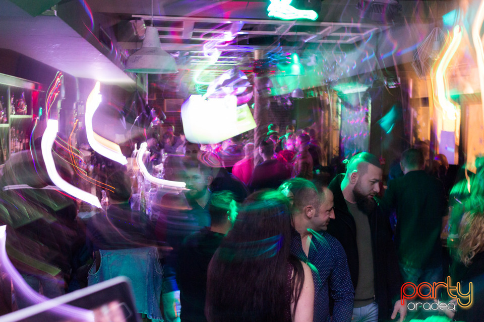 Saturday Madness @ Green Pub, Green Pub