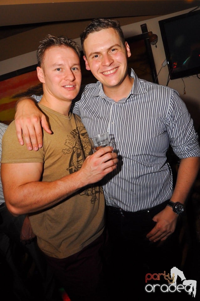 Saturday Night Birthday Party în Zulu, Zulu Caffe