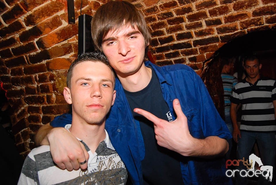 Saturday Night Clubbing în Escape, 