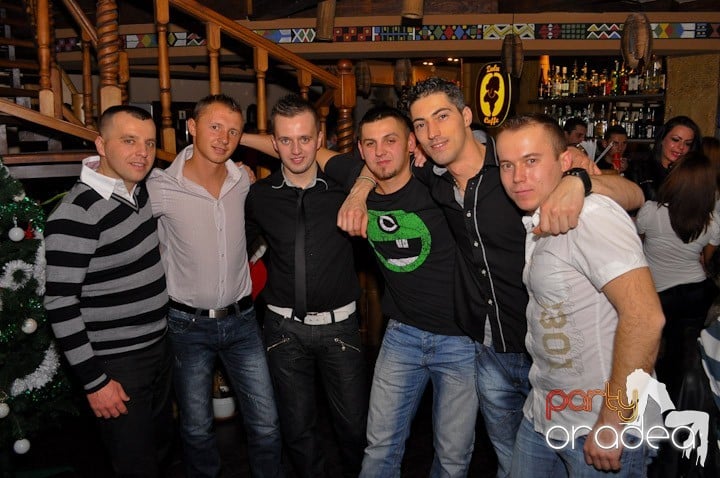 Saturday Night Disco Party, Zulu Caffe