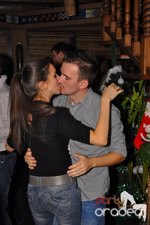 Saturday Night Disco Party, Zulu Caffe