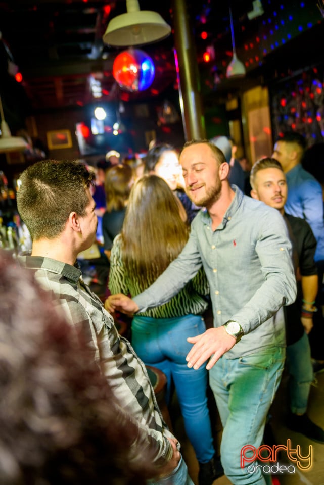 Saturday Night Party, Green Pub