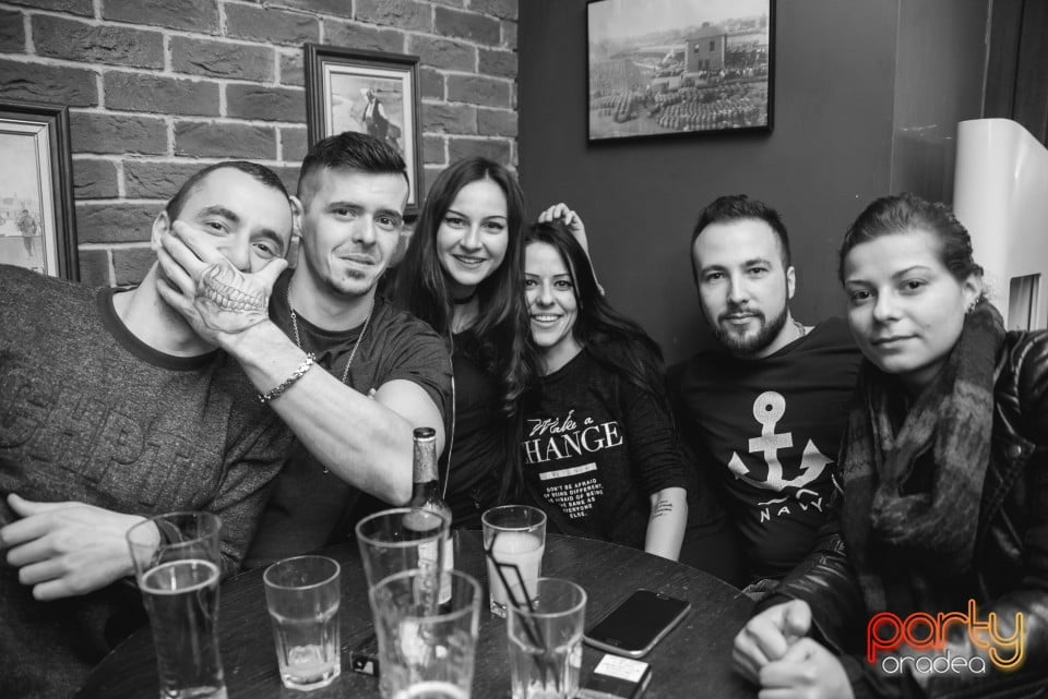 Saturday Night Party, Green Pub