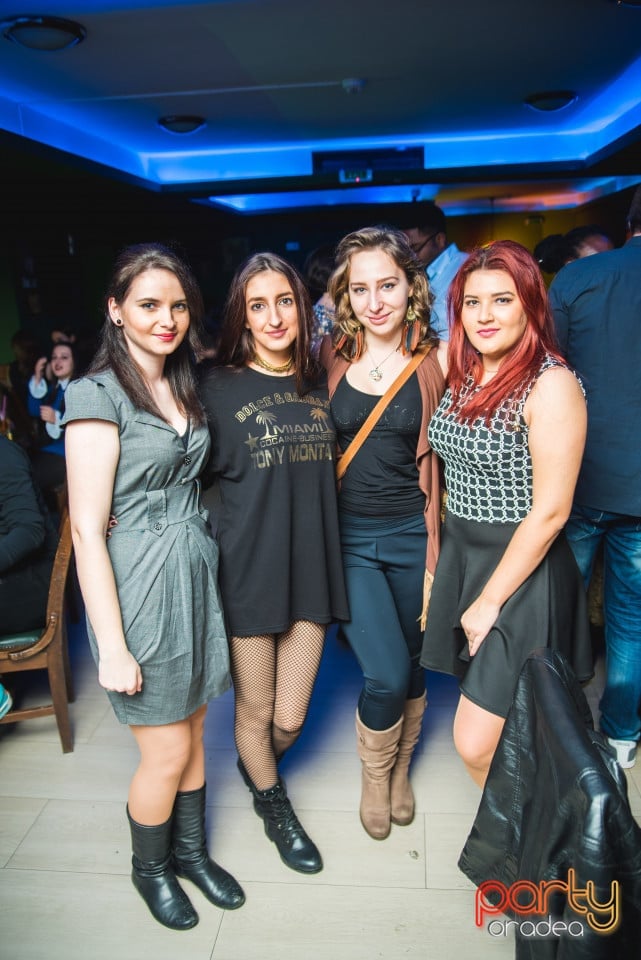 Saturday Night Party, Green Pub