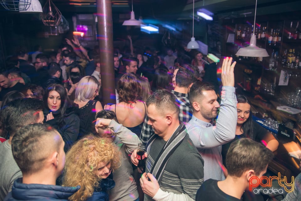Saturday Night Party, Green Pub