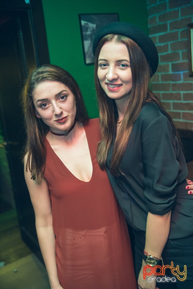Saturday Night Party, Green Pub